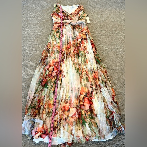 Badgley Mischka Floral Gown - Picture 5 of 10
